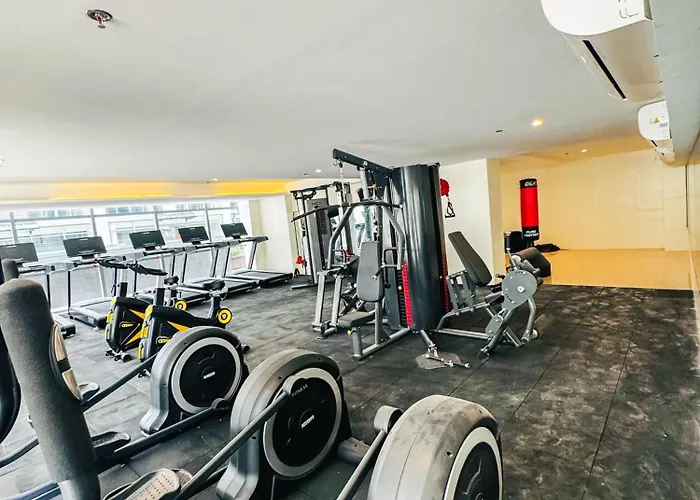 Hotel Family With View Near Airport, Of Dreams, Moa, And Okada Manila
